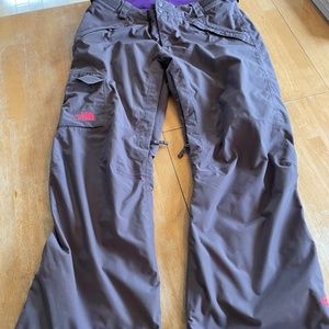 Women’s North Face Snow Pants size L, short length